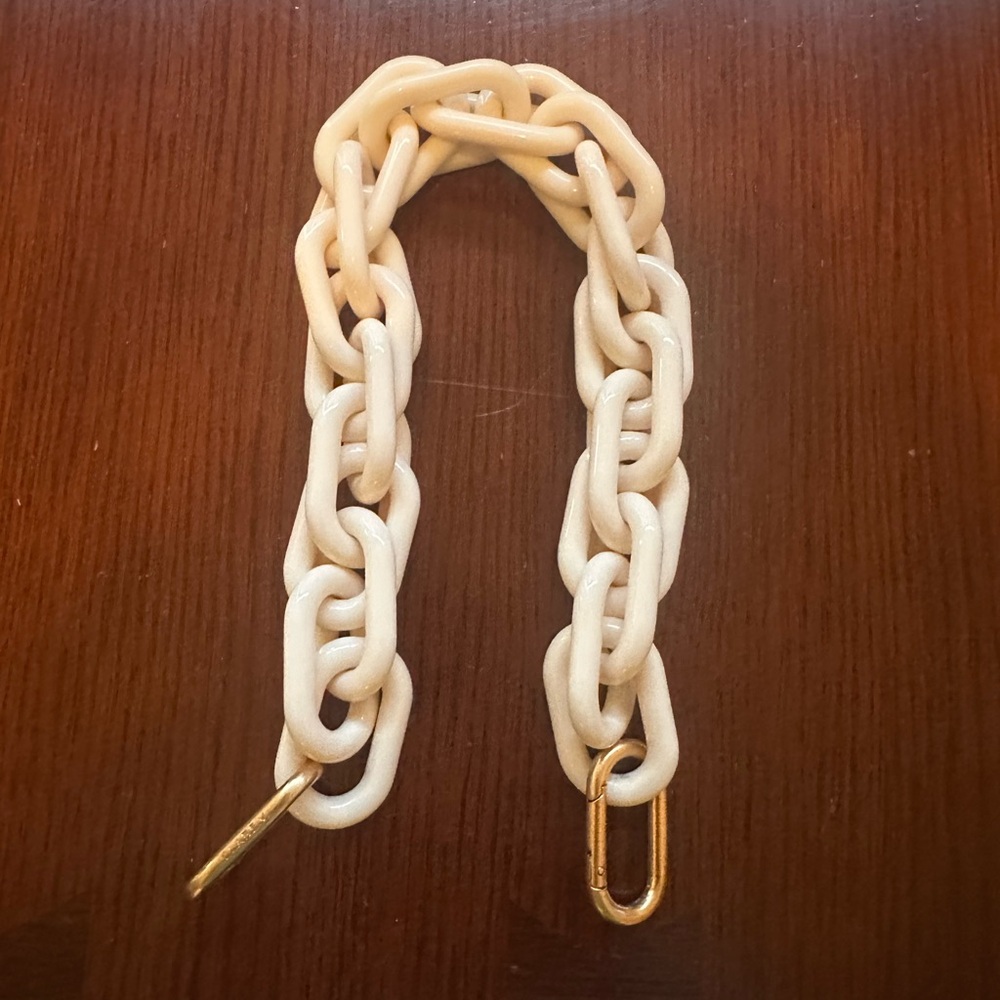 Clare V Cream Shortie Strap. Great condition
